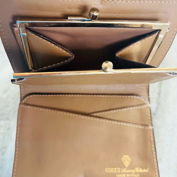 Gucci Tan Monogram Wallet with Gold Accent - Picture 3 of 7